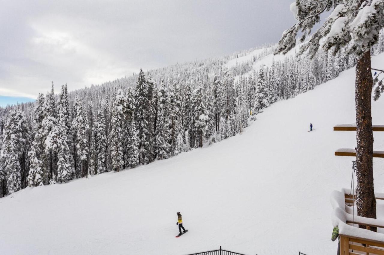 Nest On Perfection - Newly Renovated Ski In Ski Out Mountain View Condo Big White Exteriér fotografie