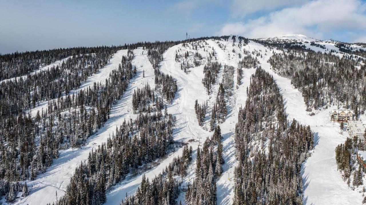 Nest On Perfection - Newly Renovated Ski In Ski Out Mountain View Condo Big White Exteriér fotografie